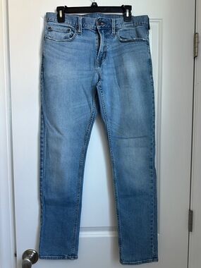 Old Navy Light Blue Slim Straight Men’s Jeans